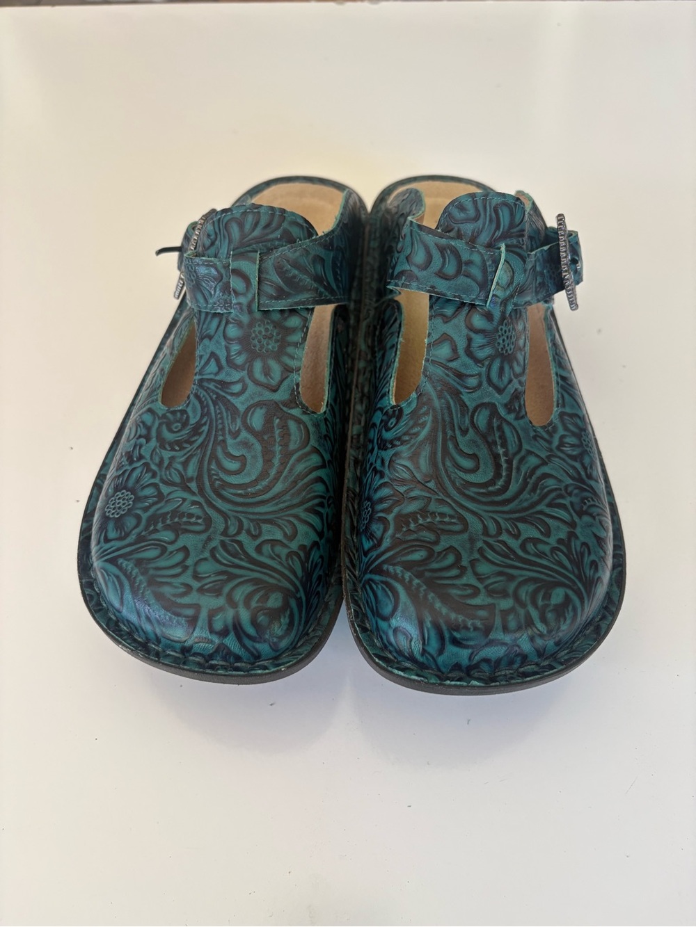 Alegria shoes,Women size EU 40;US 8.5, Teal Floral-Pattern T-Strap Slippers